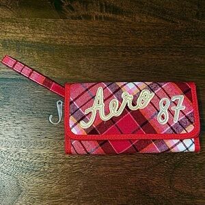 Aeropostale 87 Embroidered Women's Retro Red Plaid Wallet Wristlets 7"x 4"
